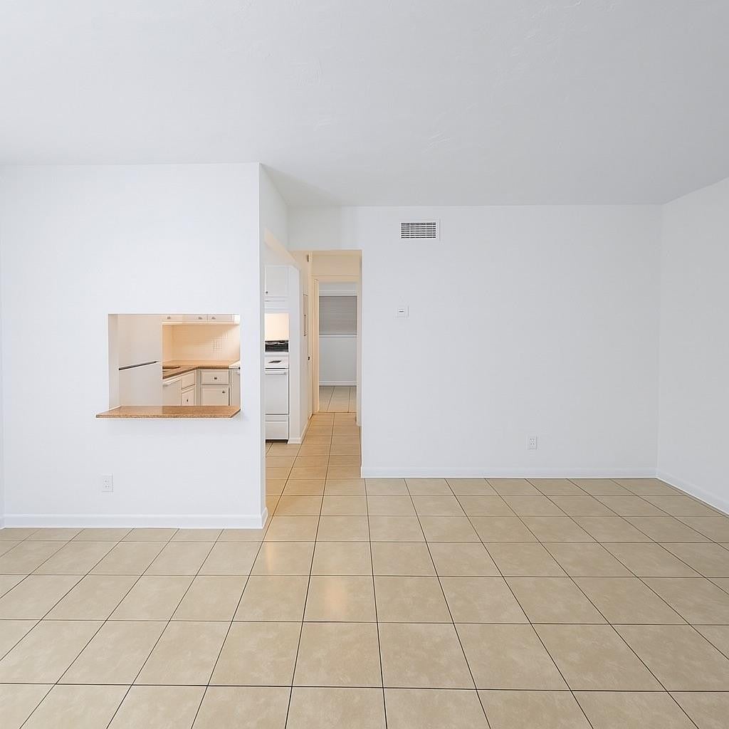 1151 NE 17th Court Apt 27