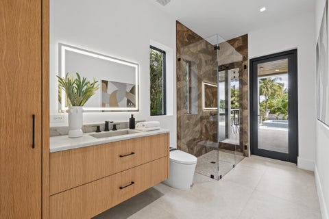 Tiny photo for 4730 NE 22ND Avenue, Lighthouse Point, FL 33064 (MLS # B26086908)