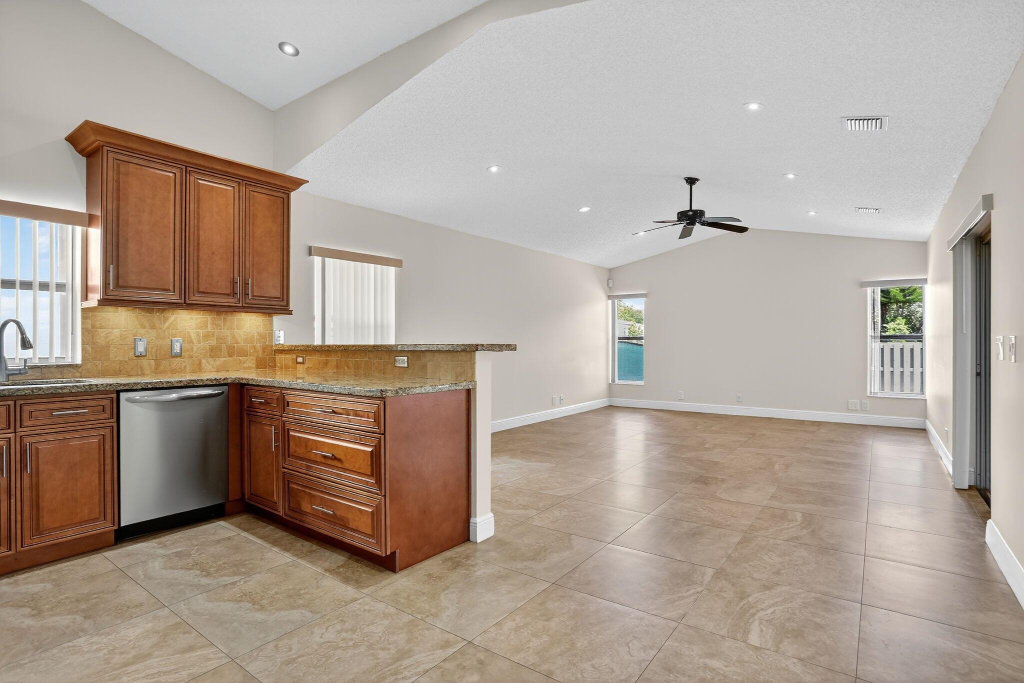 PARKWOOD VI - Residential
