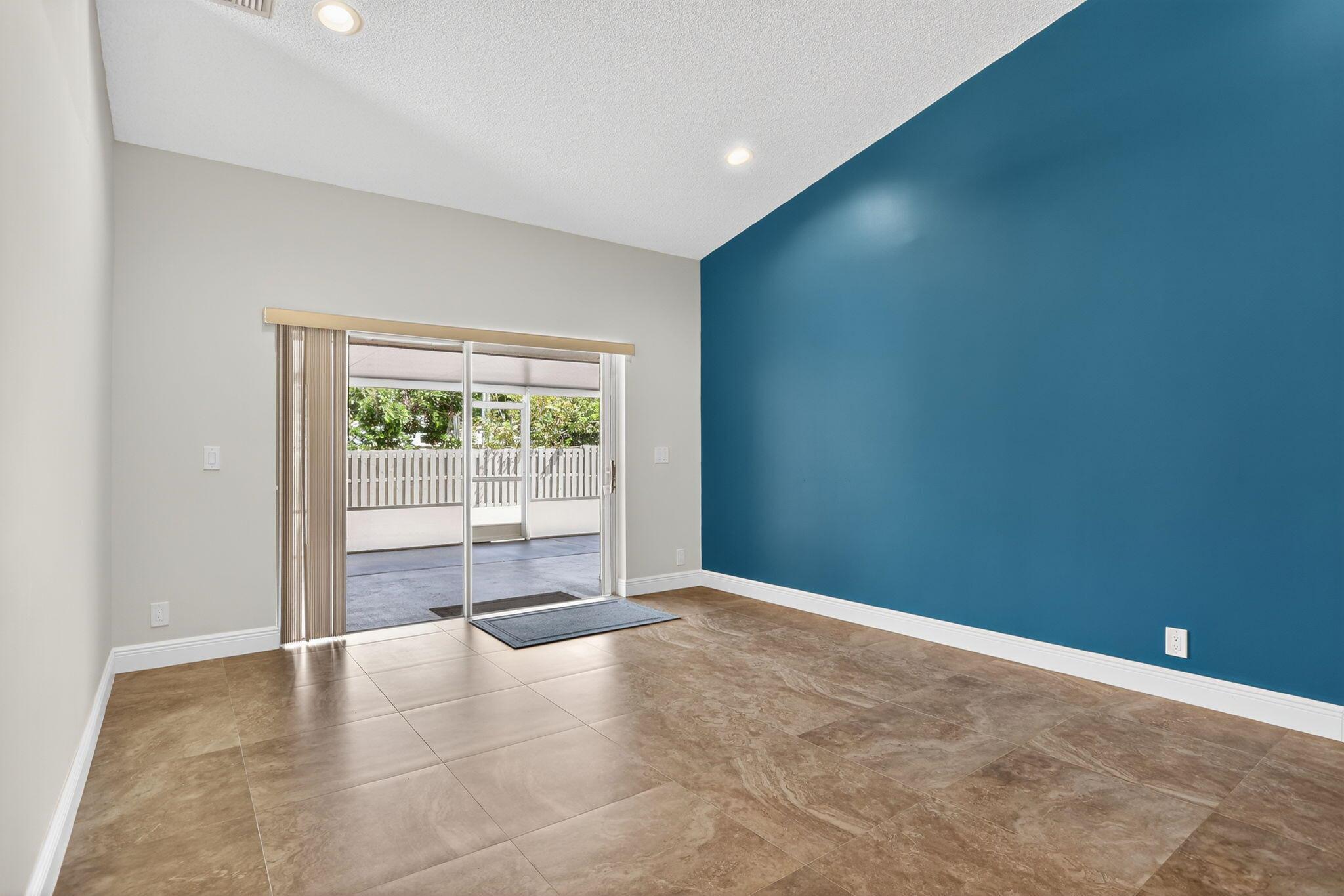 PARKWOOD VI - Residential