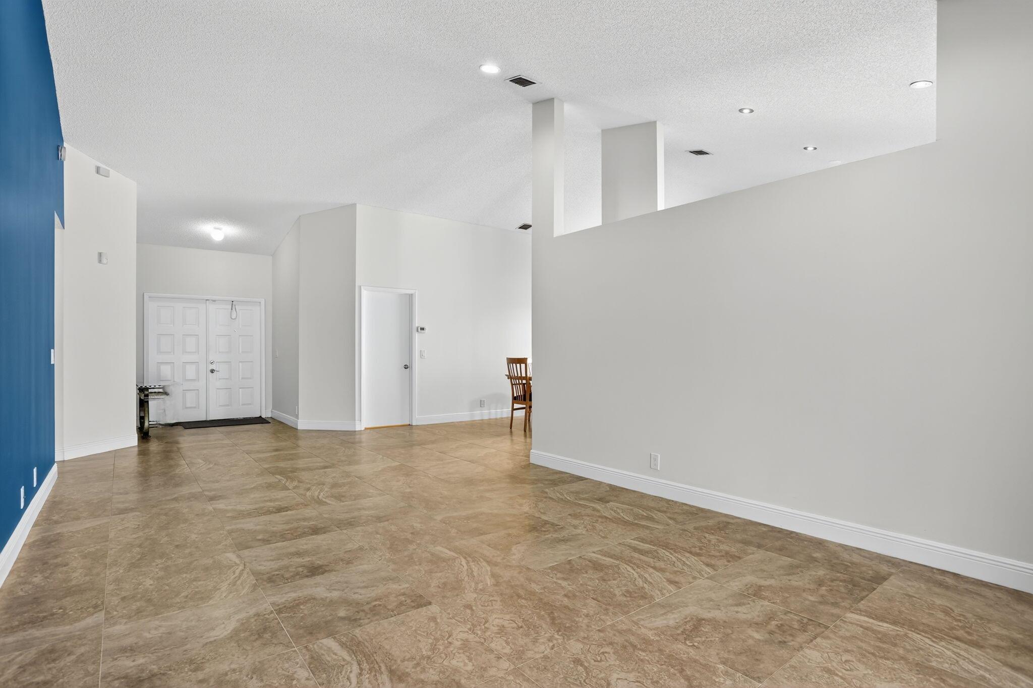 PARKWOOD VI - Residential