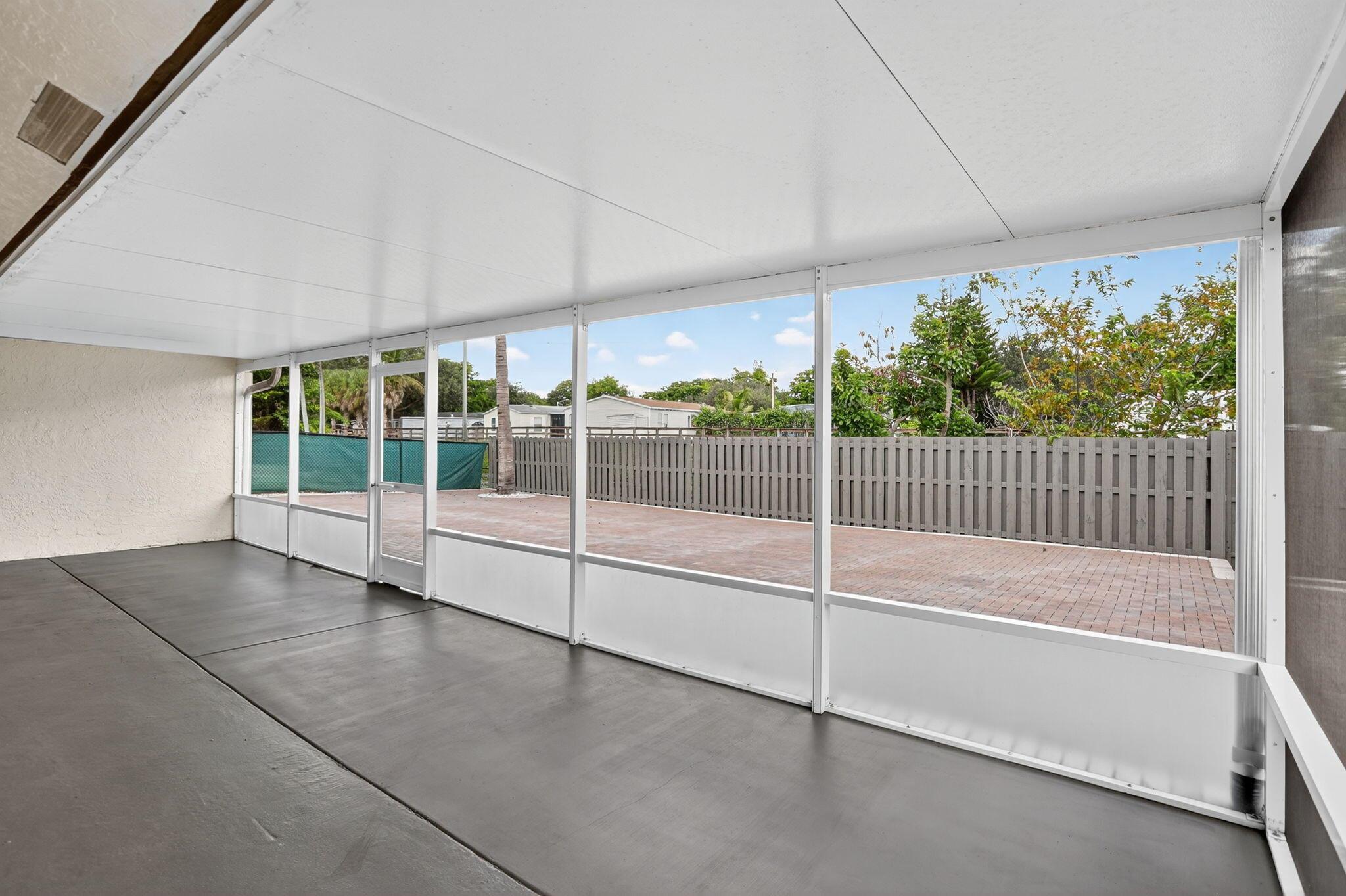PARKWOOD VI - Residential