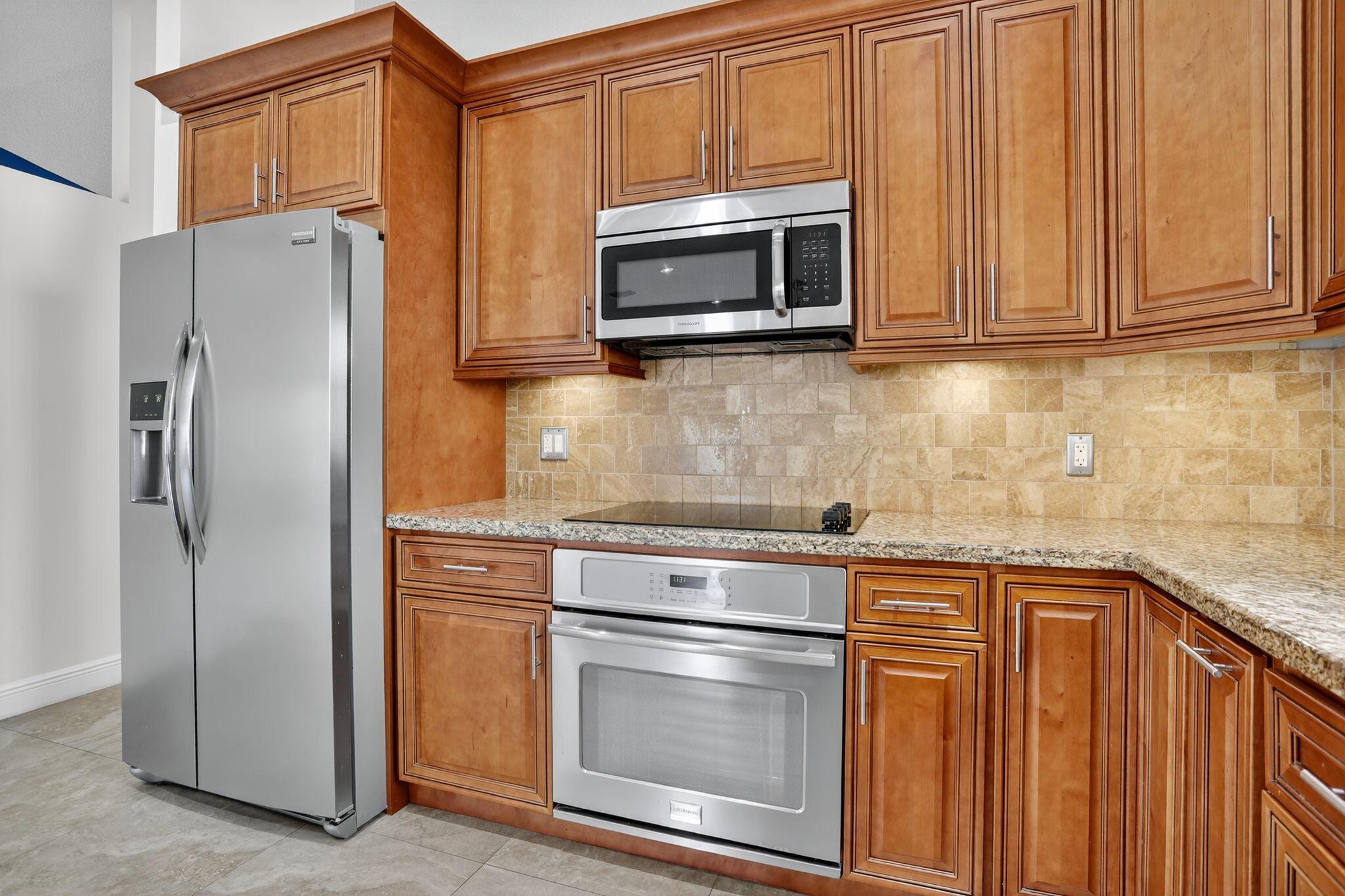 PARKWOOD VI - Residential