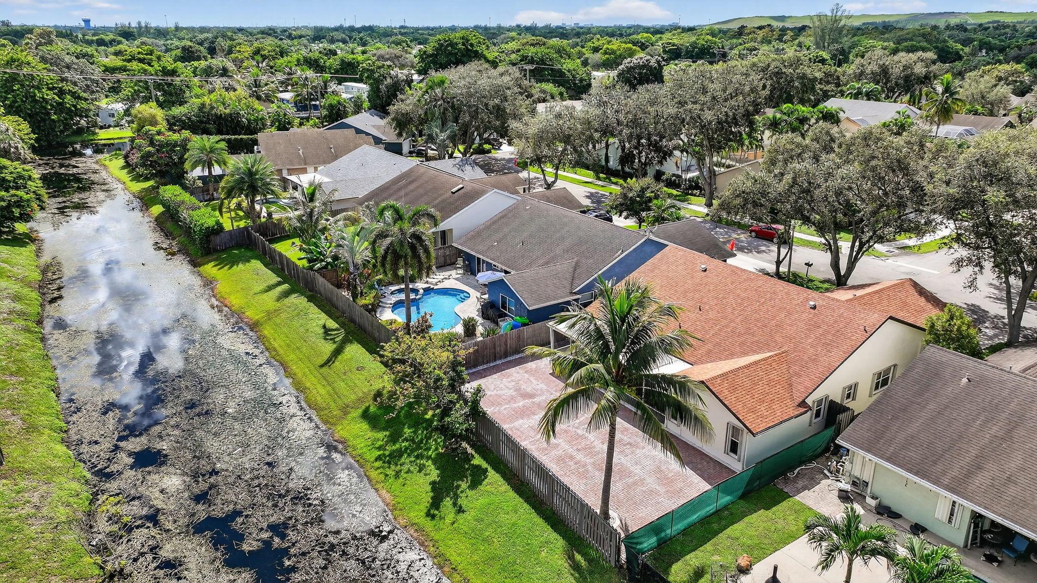 PARKWOOD VI - Residential
