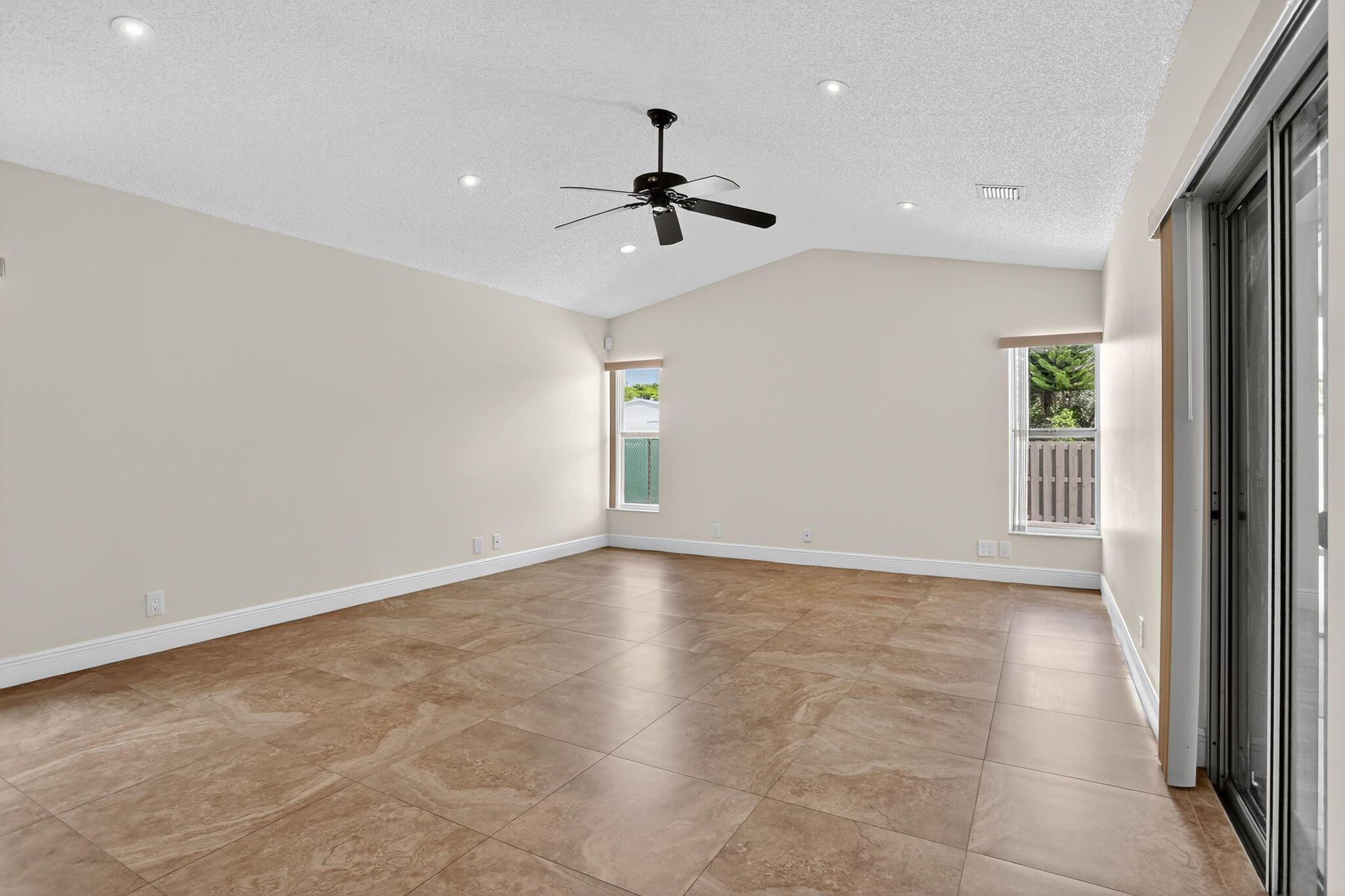 PARKWOOD VI - Residential
