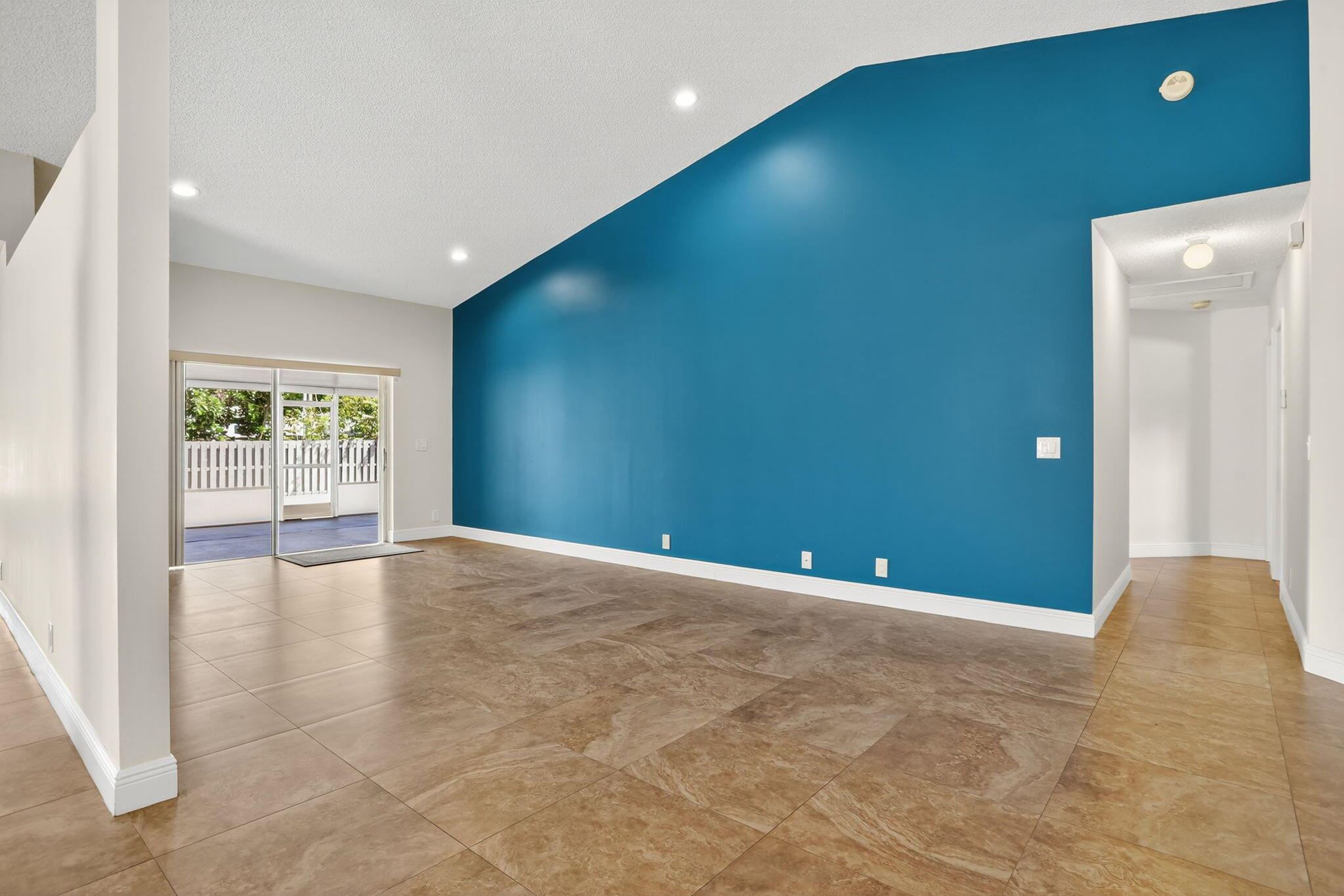 PARKWOOD VI - Residential