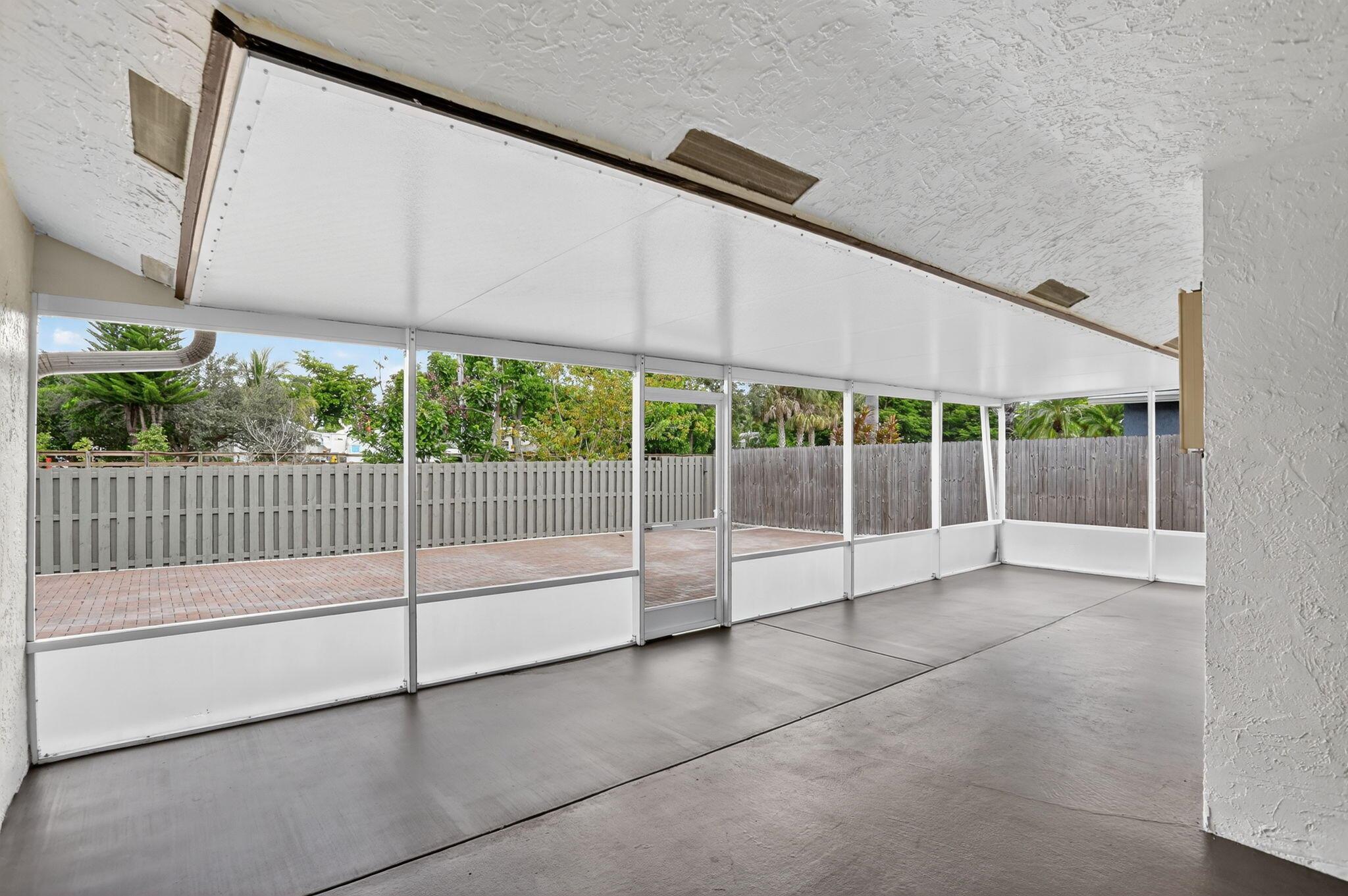 PARKWOOD VI - Residential