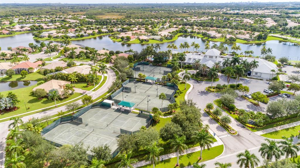 BAYWINDS RPD 10 - Residential