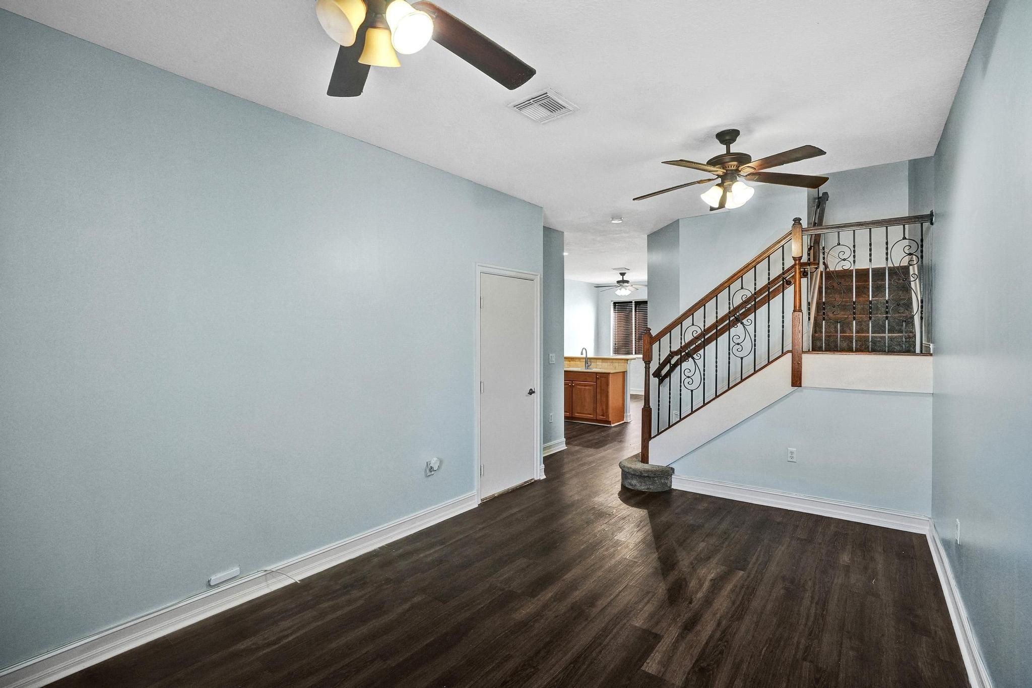 21403 NW 13th Court 303