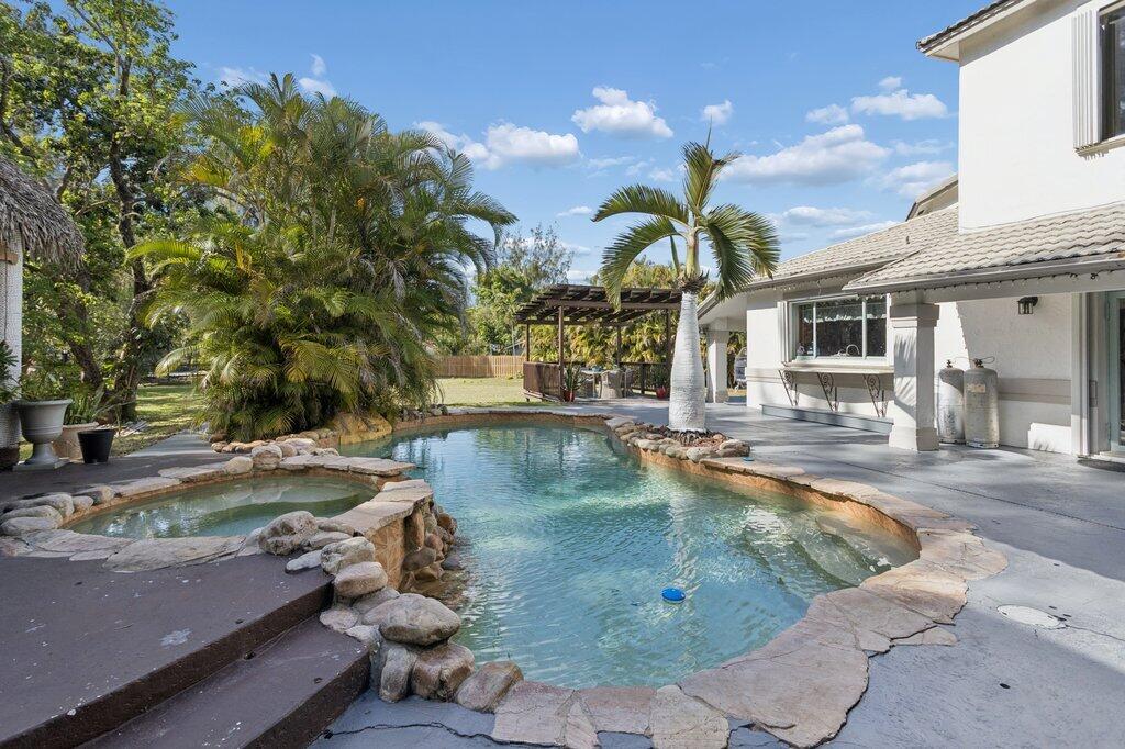 FLA FRUIT LANDS CO SUB NO 1 - Residential