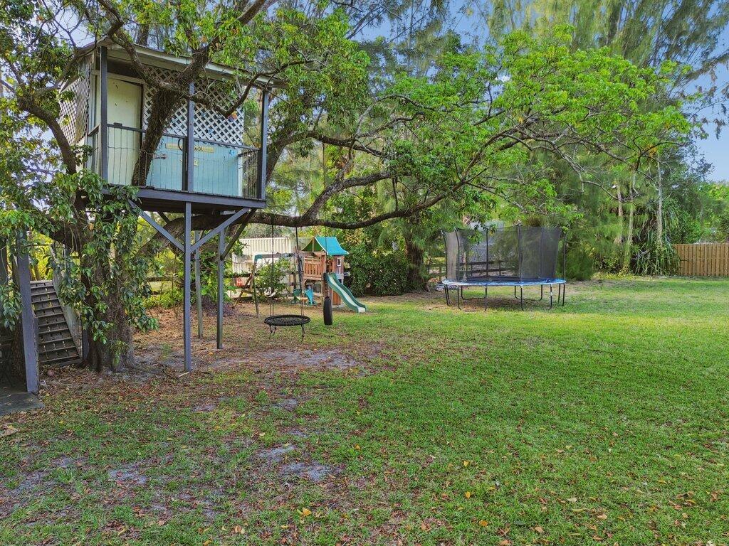 FLA FRUIT LANDS CO SUB NO 1 - Residential