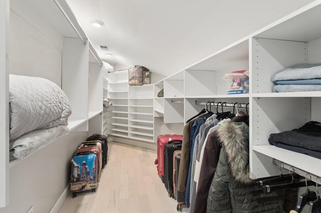 FLA FRUIT LANDS CO SUB NO 1 - Residential