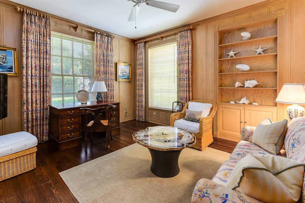 COCOANUT GROVE - Residential