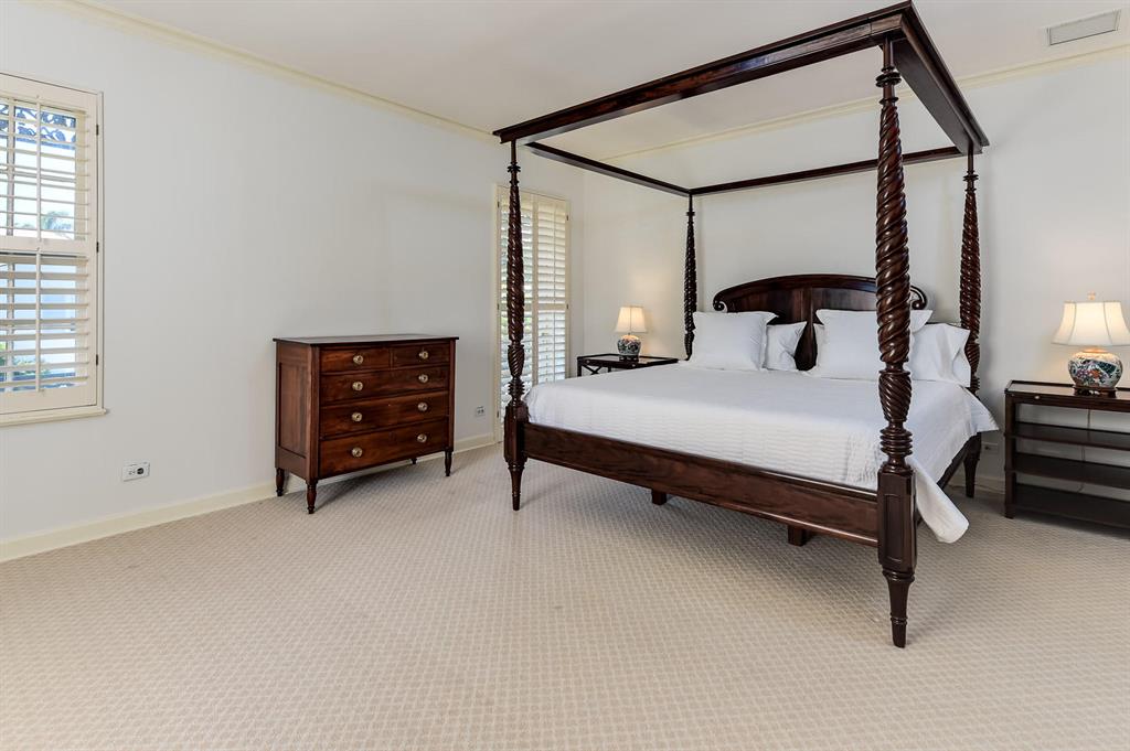 COCOANUT GROVE - Residential