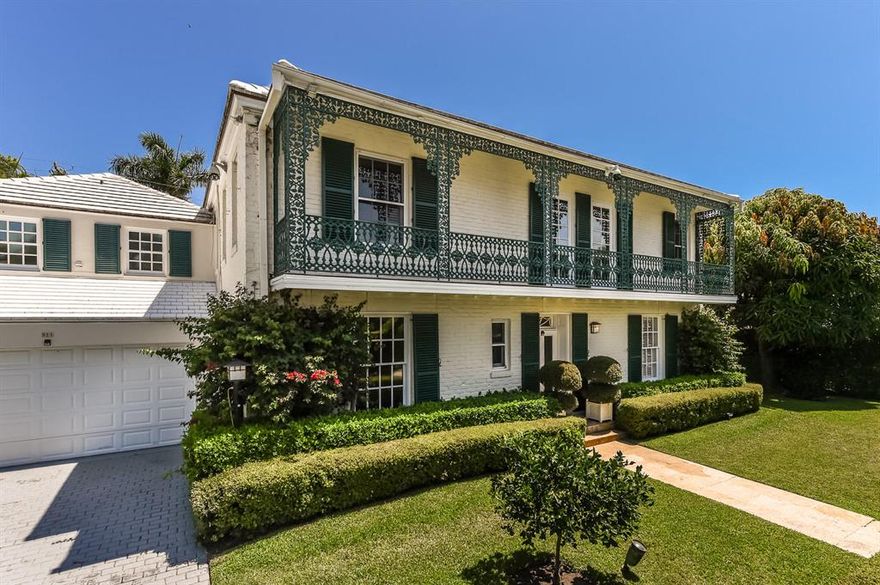 This John Volk designed Monterey-style home is perfectly located in-town on the private lake block of coveted Pendleton Lane. The pristine five bedroom, 4.5 bath residence offers formal and informal settings for both elegantly casual living and sophisticated entertaining.  Features include an elegant living room with fireplace, dining room, paneled library, Volk's signature stairways, and a sun-lit loggia that opens to the pool and terrace. The chef's kitchen was expanded to accommodate today's life-style. Two car-garage. High Elevation.