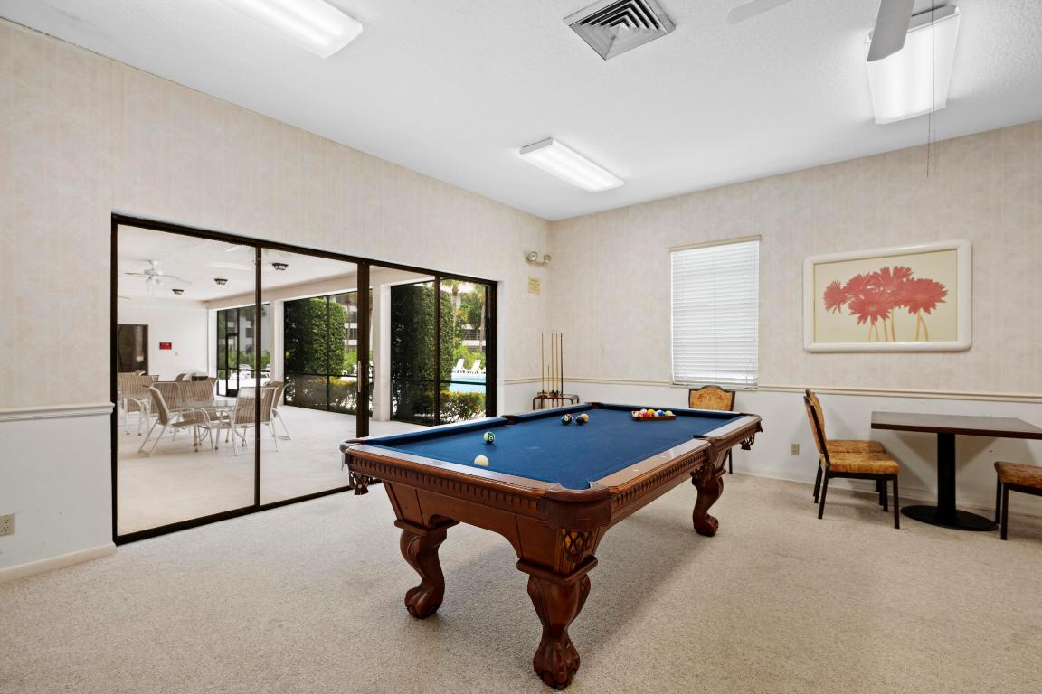 WHITEHALL CONDO OF THE LANDS OF THE PRESIDENT - Residential