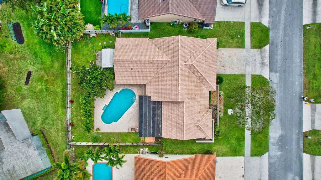 Photo of 9953 Majestic Way, Boynton Beach, FL 33437 (MLS # R11088994)
