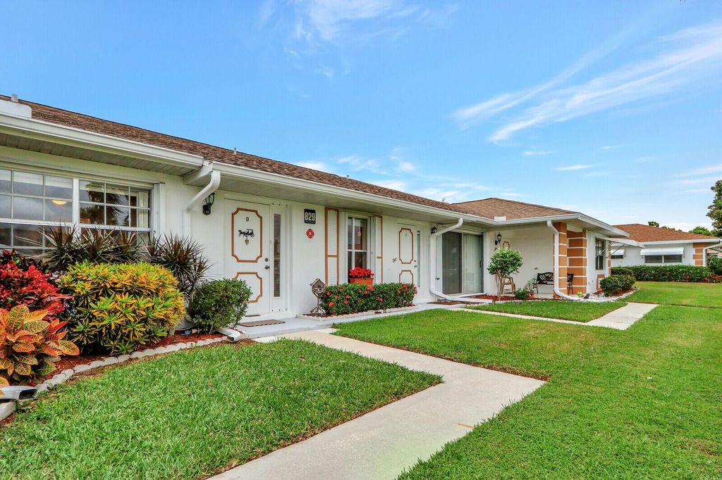 Photo of 829 Timberview Drive #B, Fort Pierce, FL 34982 (MLS # R10937126)