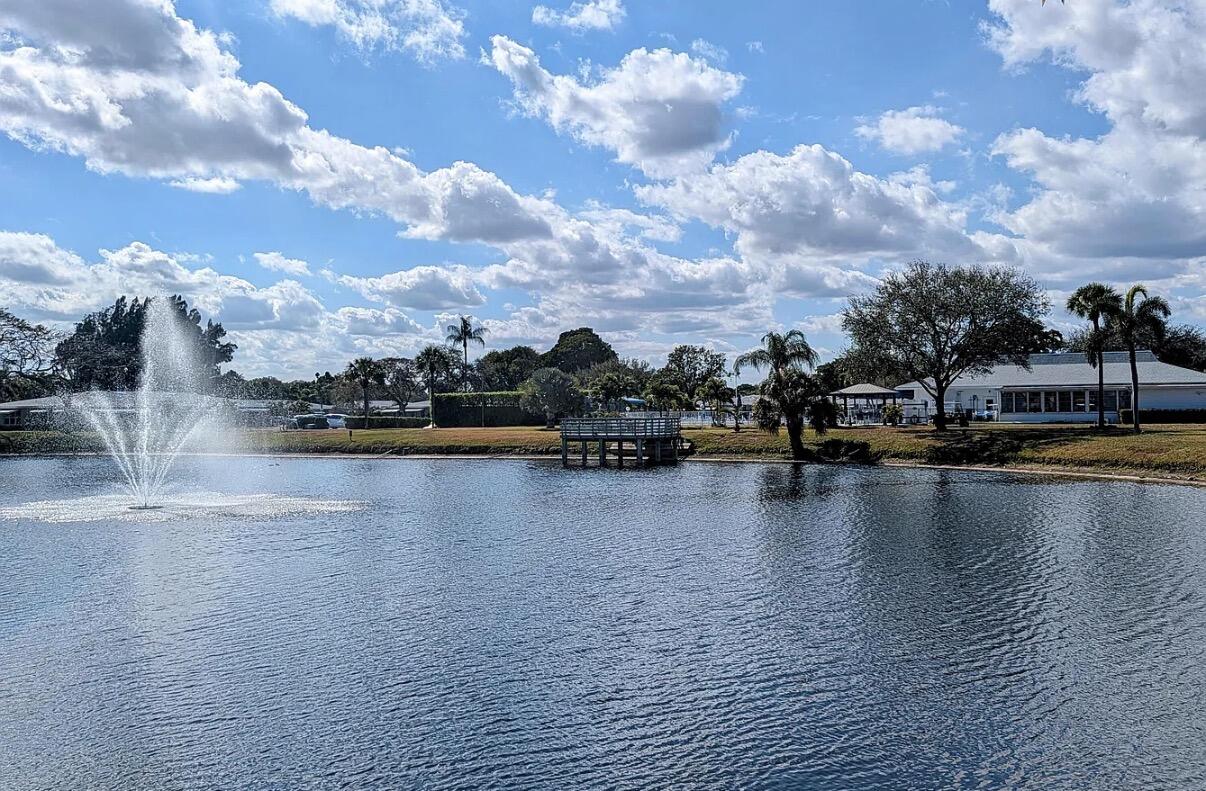 HIGH POINT OF DELRAY BEACH CONDO SEC I - Residential