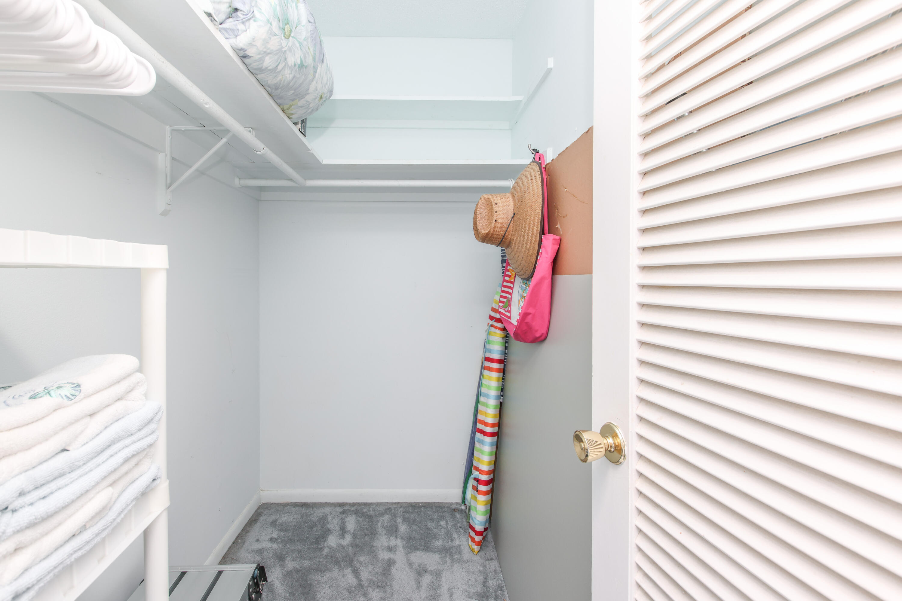 HIGH POINT OF DELRAY BEACH CONDO SEC I - Residential