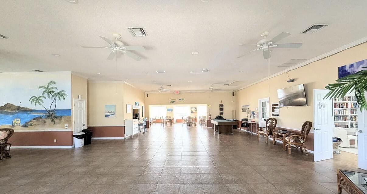 HIGH POINT OF DELRAY BEACH CONDO SEC I - Residential