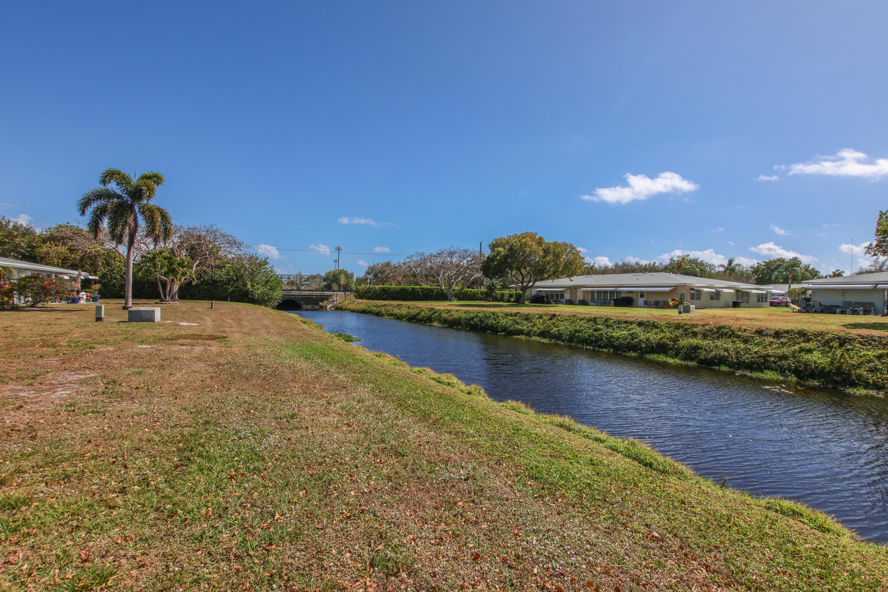 HIGH POINT OF DELRAY BEACH CONDO SEC I - Residential