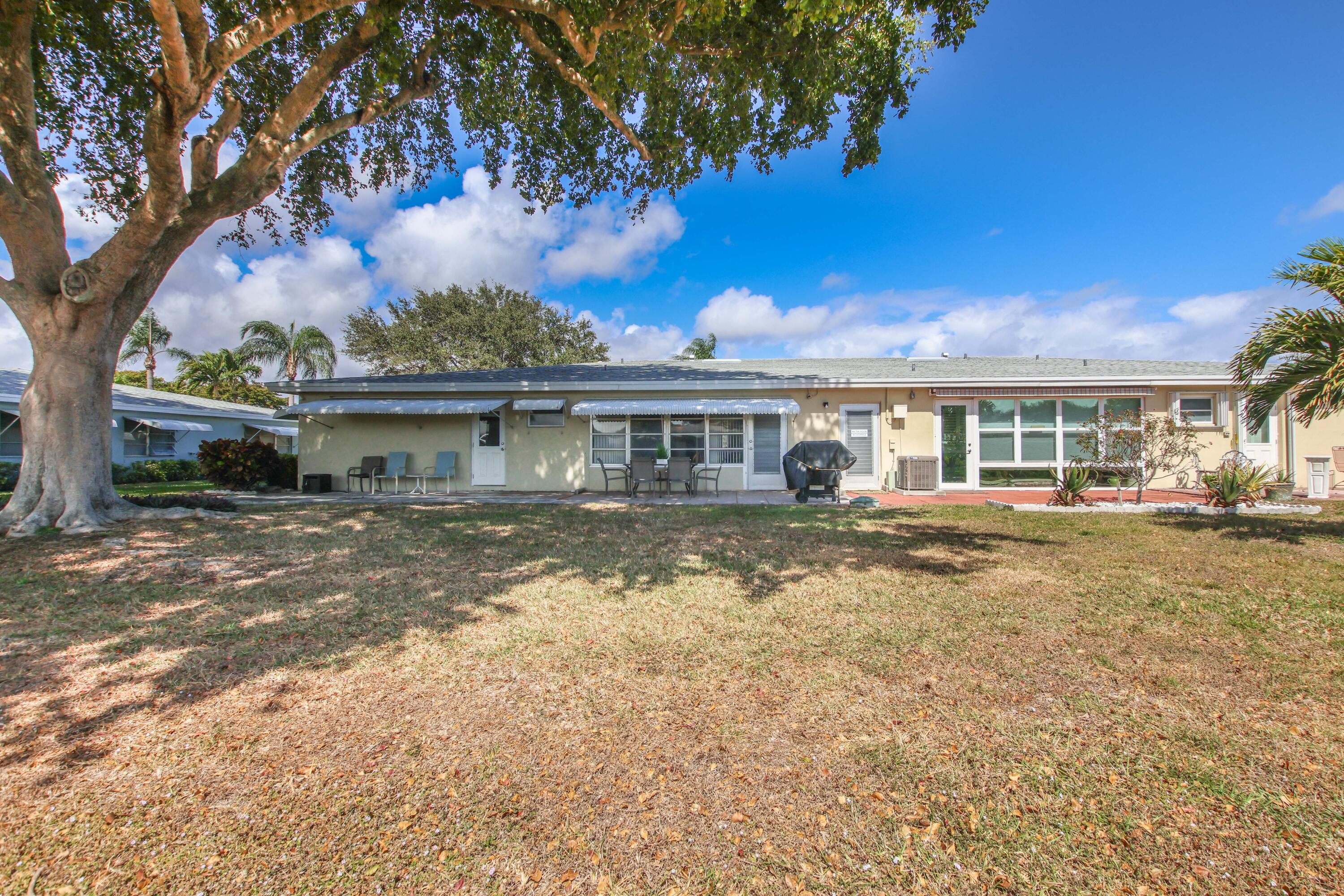 HIGH POINT OF DELRAY BEACH CONDO SEC I - Residential