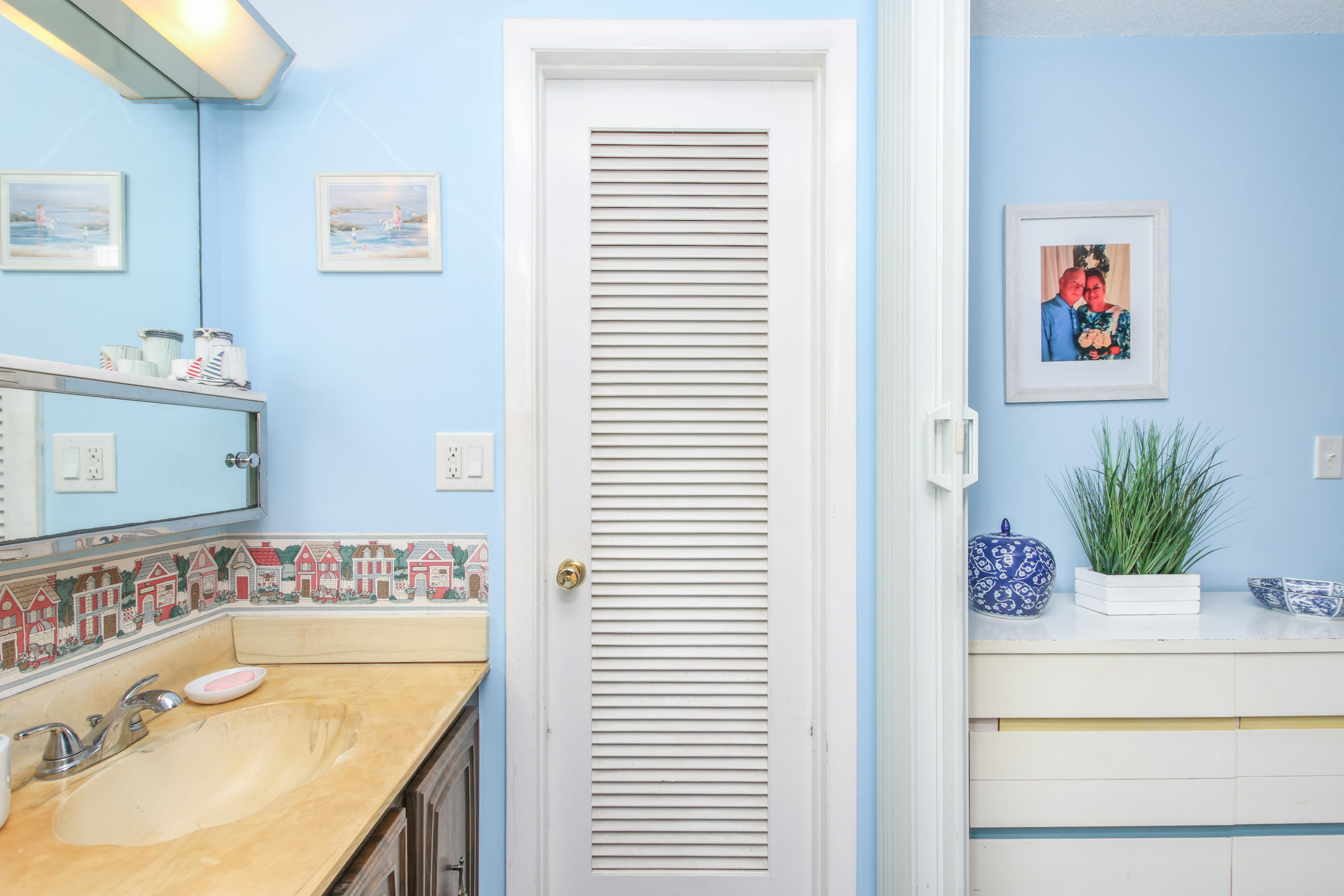 HIGH POINT OF DELRAY BEACH CONDO SEC I - Residential