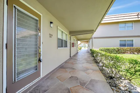 21 Brittany A, Delray Beach, FL MLS: R11091271