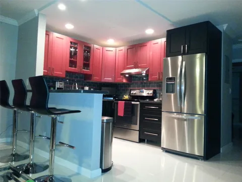 2455 NE 51st St Unit E103, Fort Lauderdale, FL 33308 - MLS#: F10502359