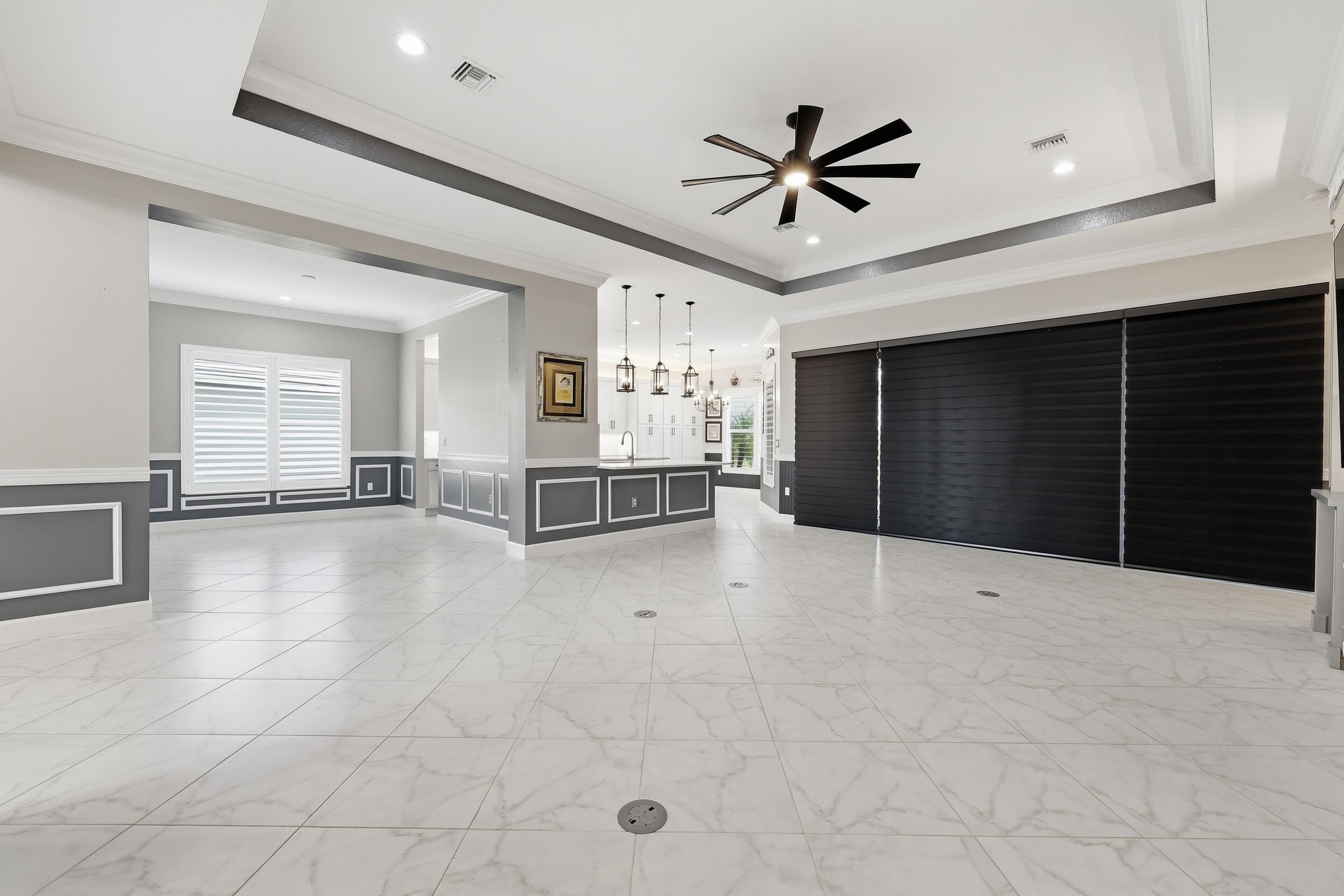 Valencia Cay - Residential