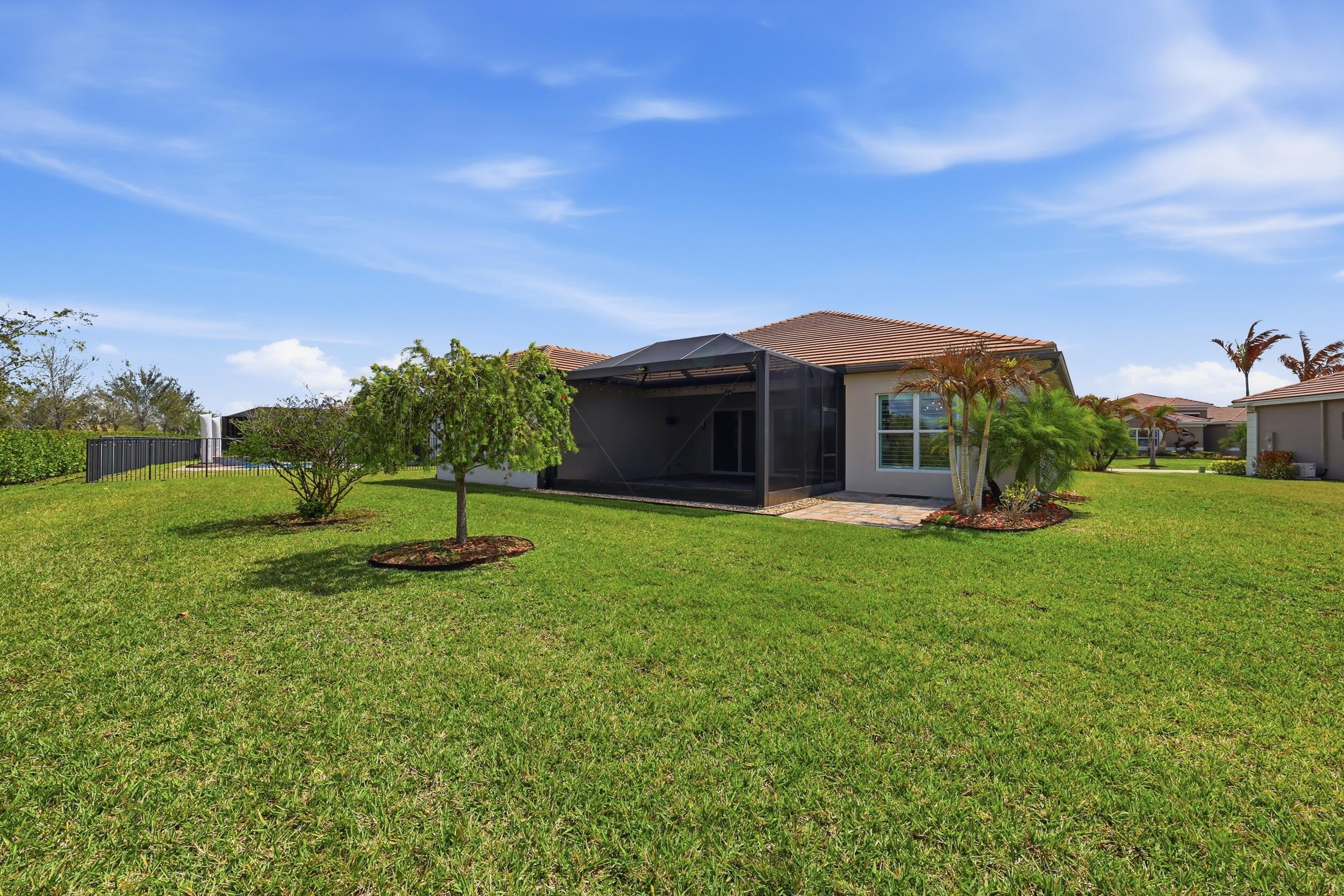 Valencia Cay - Residential