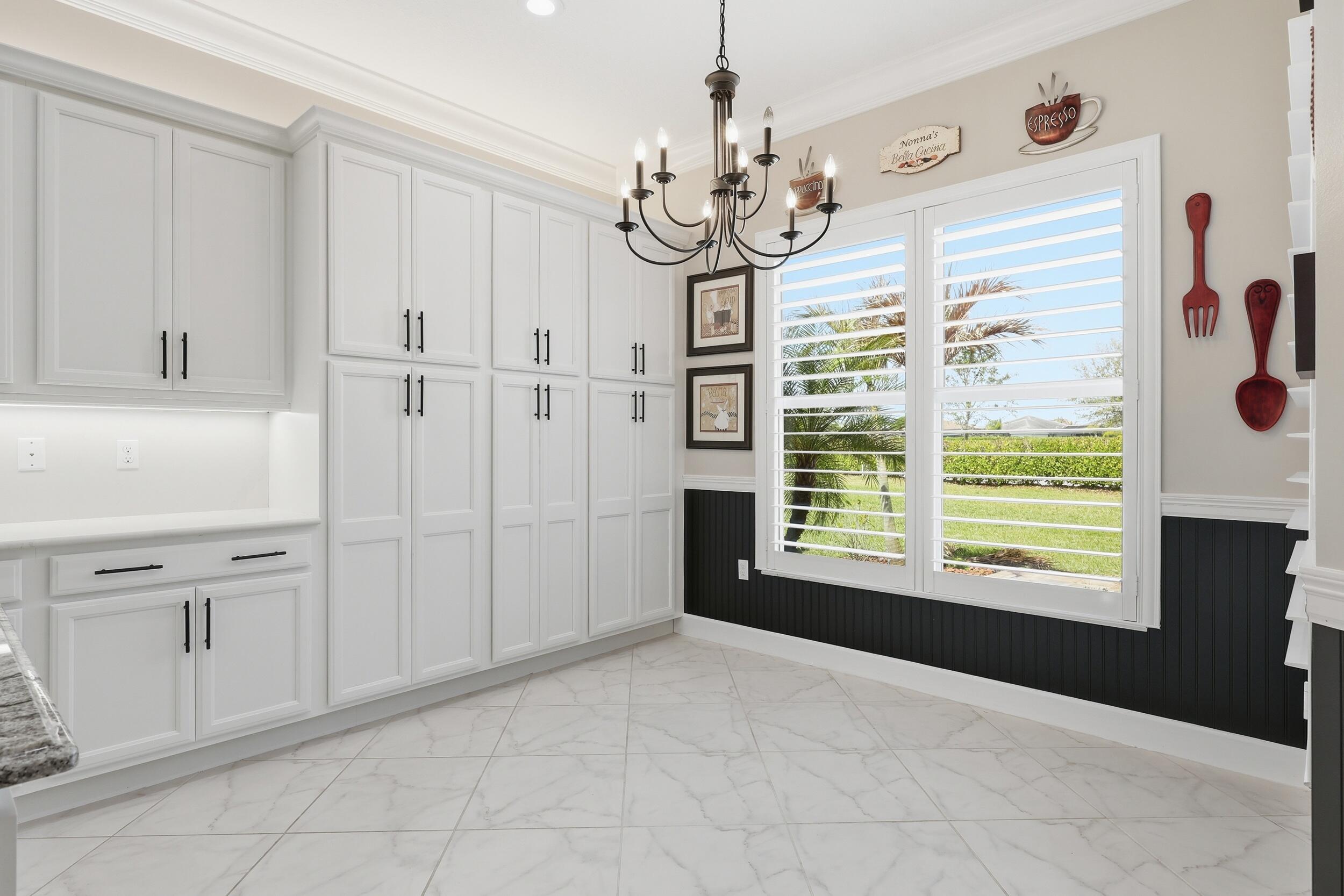 Valencia Cay - Residential