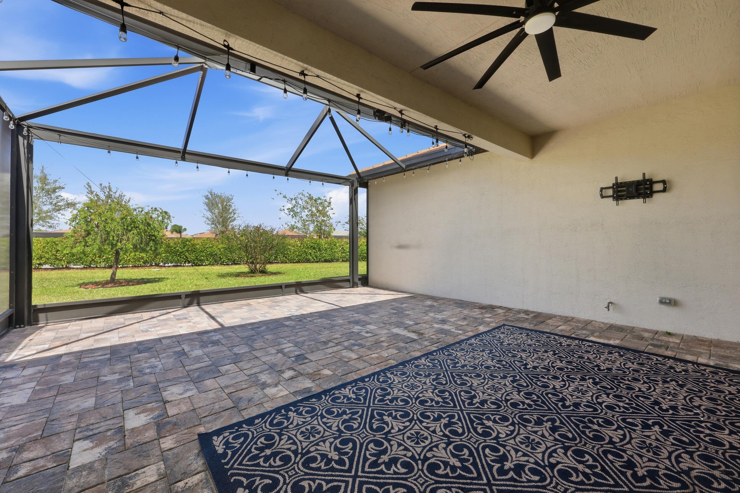 Valencia Cay - Residential