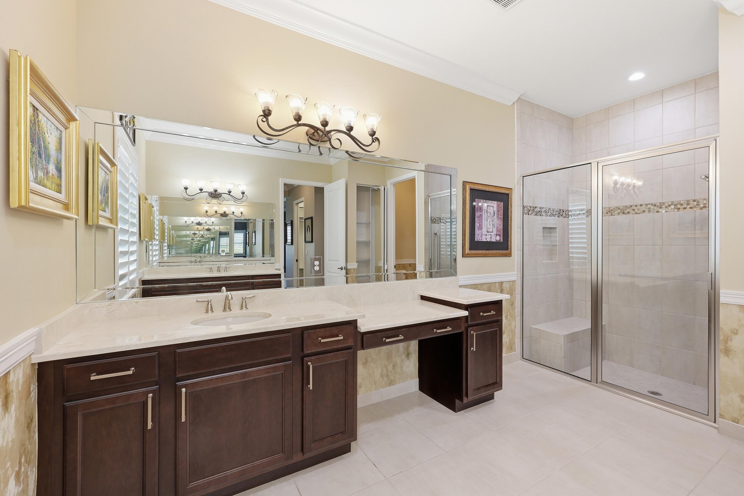 Valencia Cay - Residential