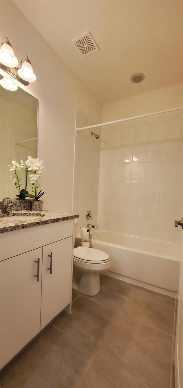 Valencia Grove - Residential Lease