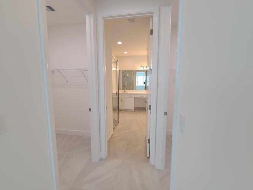 Valencia Grove - Residential Lease