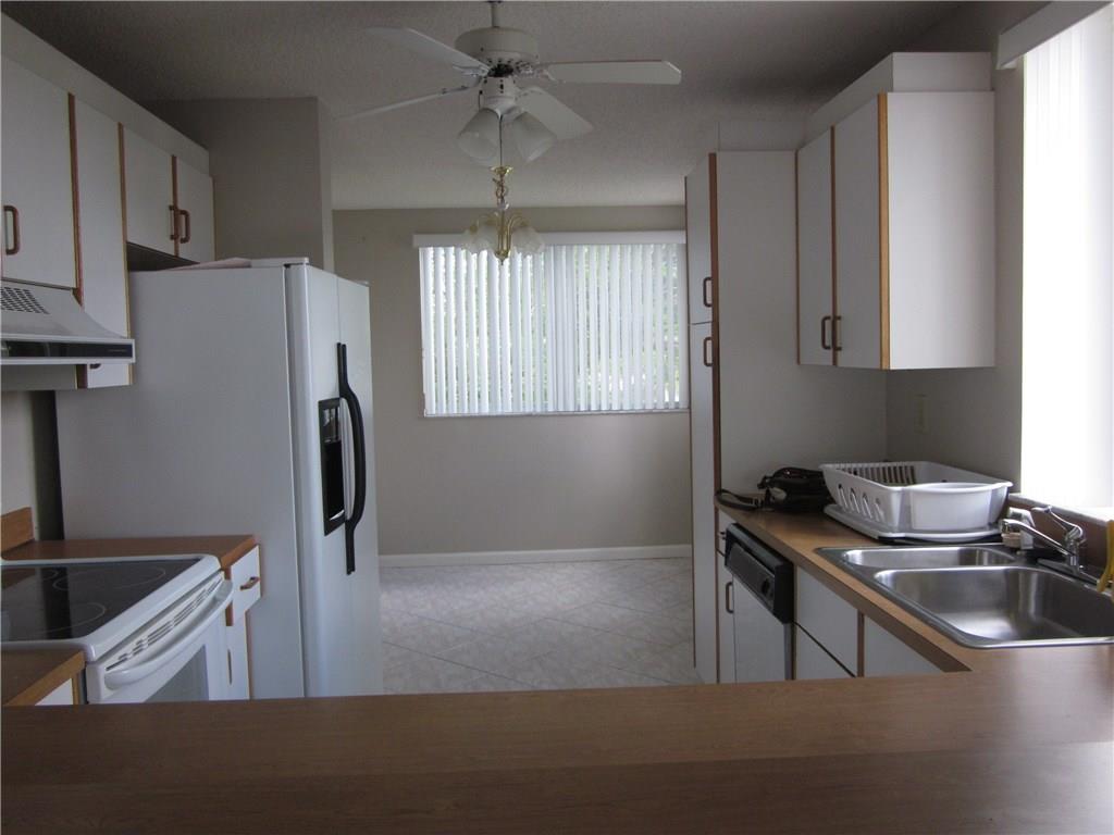 KINGS POINT - Residential
