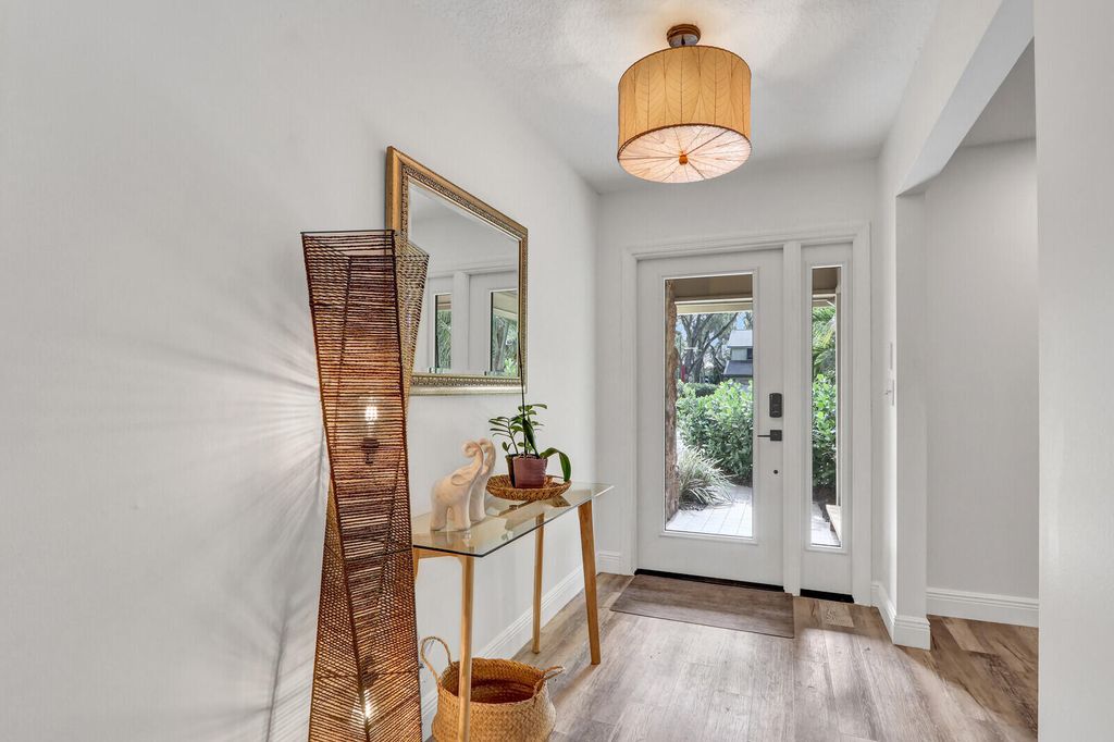 Photo of 2565 Prosperity Oaks Court, Palm Beach Gardens, FL 33410 (MLS # R10937620)