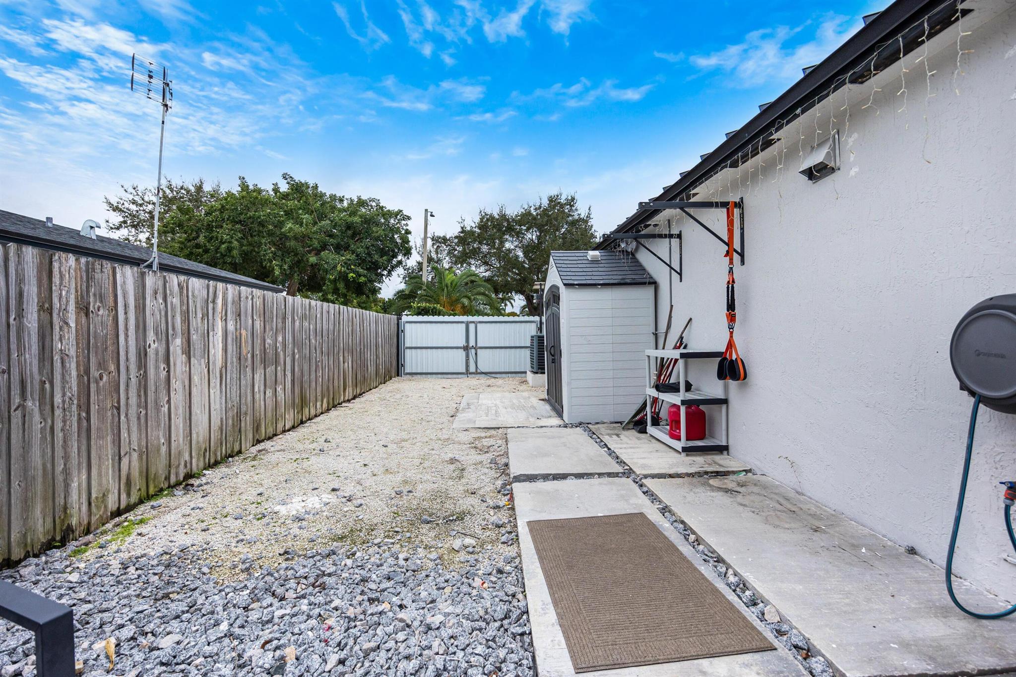 ISABELLA HOMES - Residential