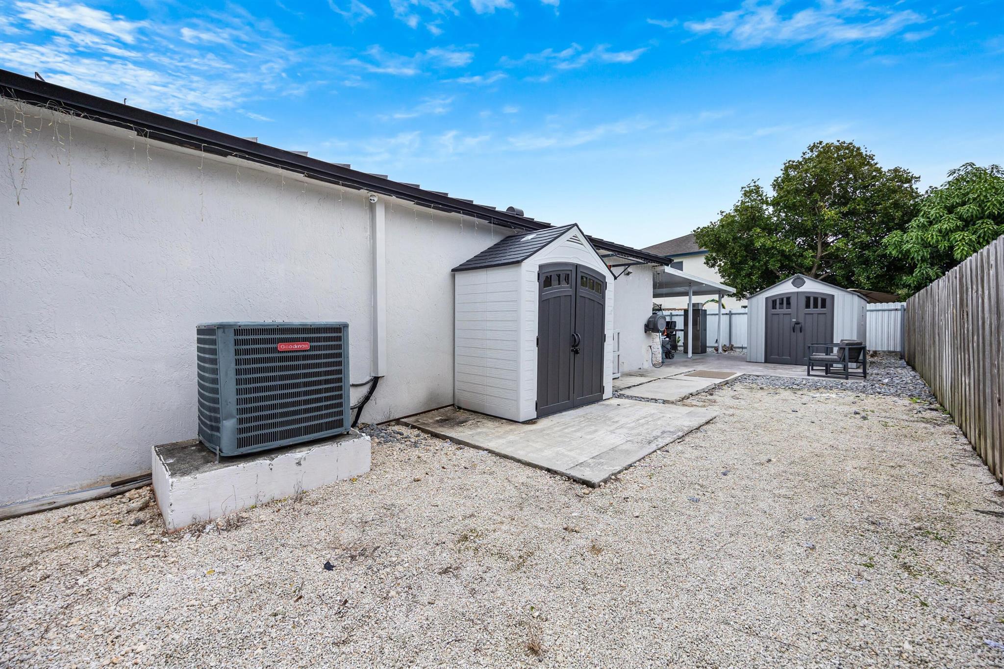 ISABELLA HOMES - Residential