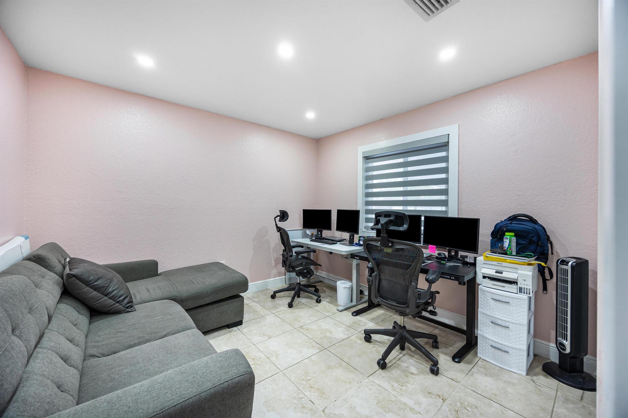 ISABELLA HOMES - Residential