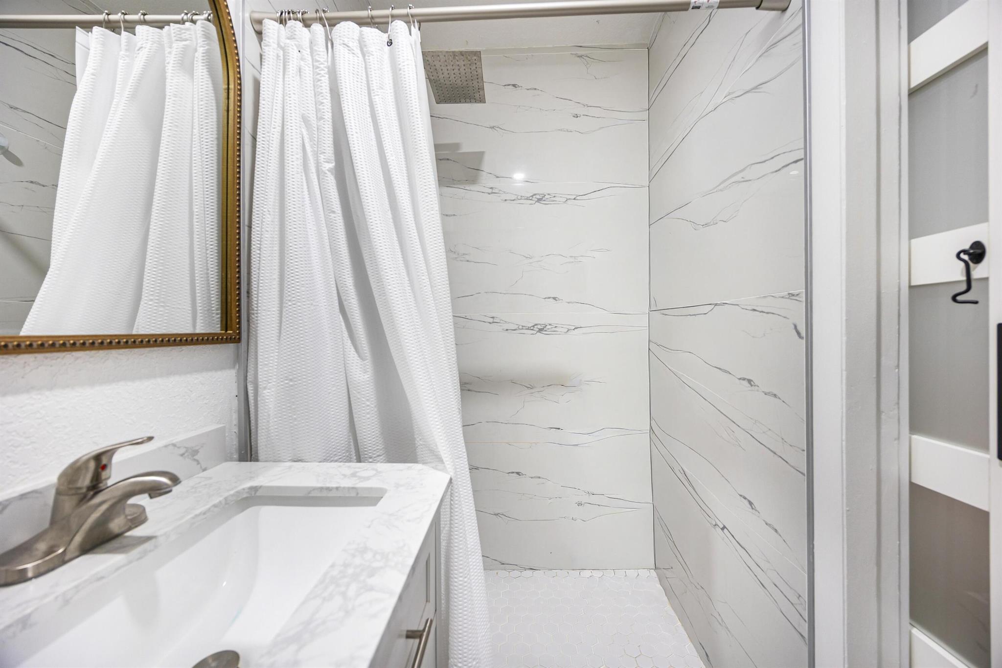 ISABELLA HOMES - Residential