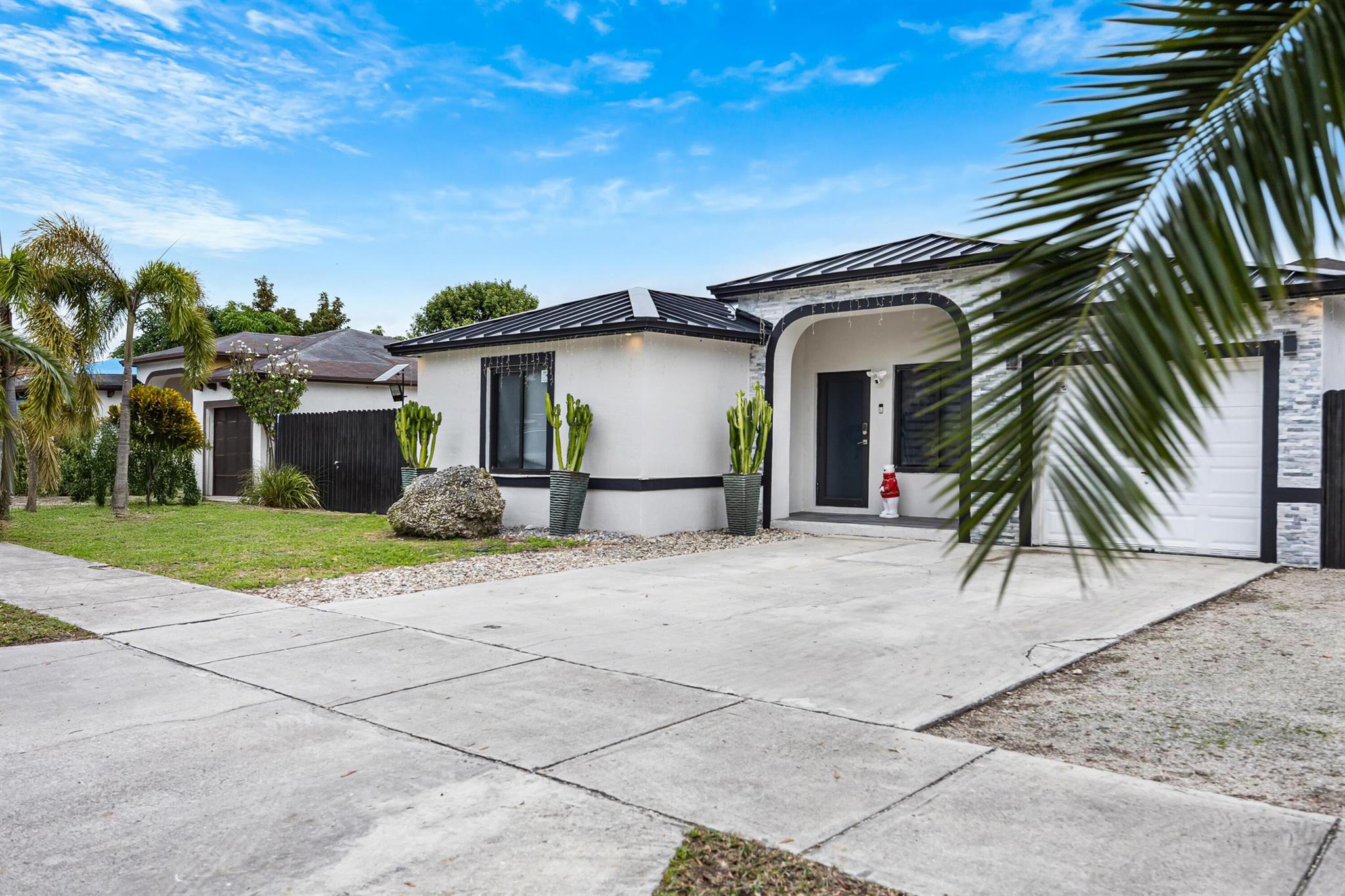 ISABELLA HOMES - Residential