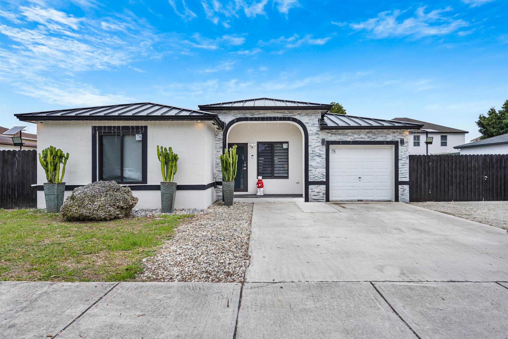 ISABELLA HOMES - Residential