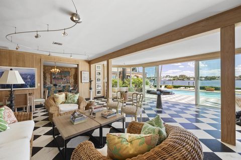 Single Family Residence in Palm Beach FL 690 Island Drive Dr 12.jpg