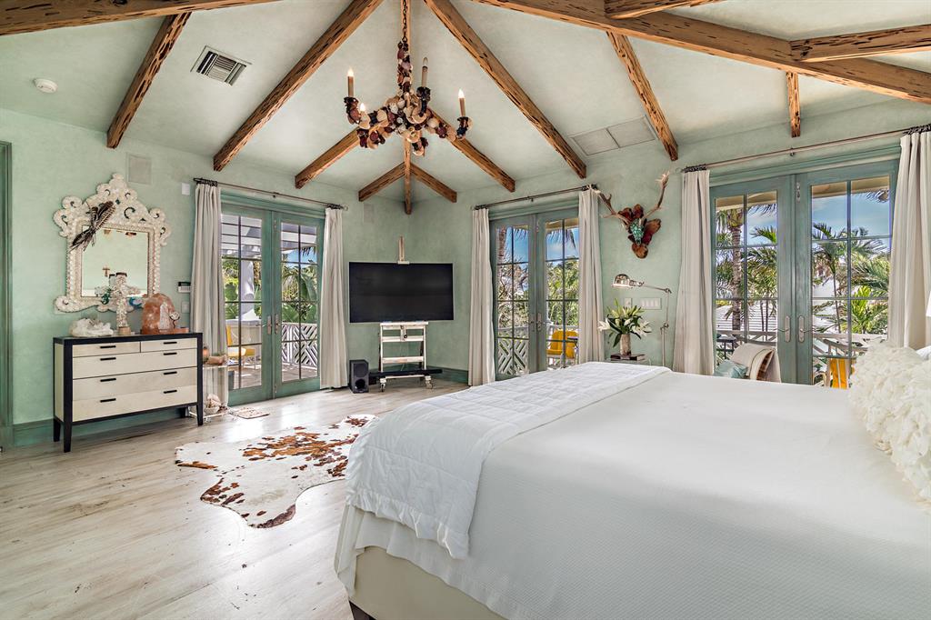 NORTH SHORE - Residential