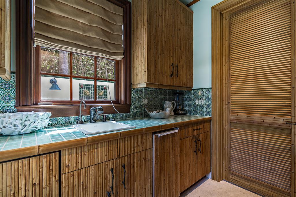 NORTH SHORE - Residential