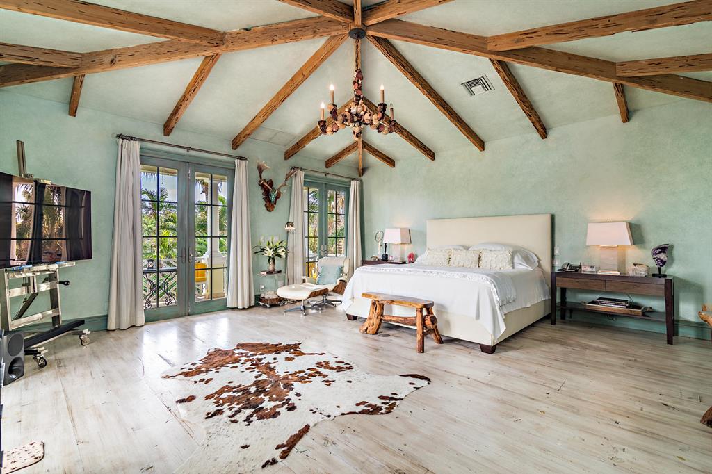 NORTH SHORE - Residential