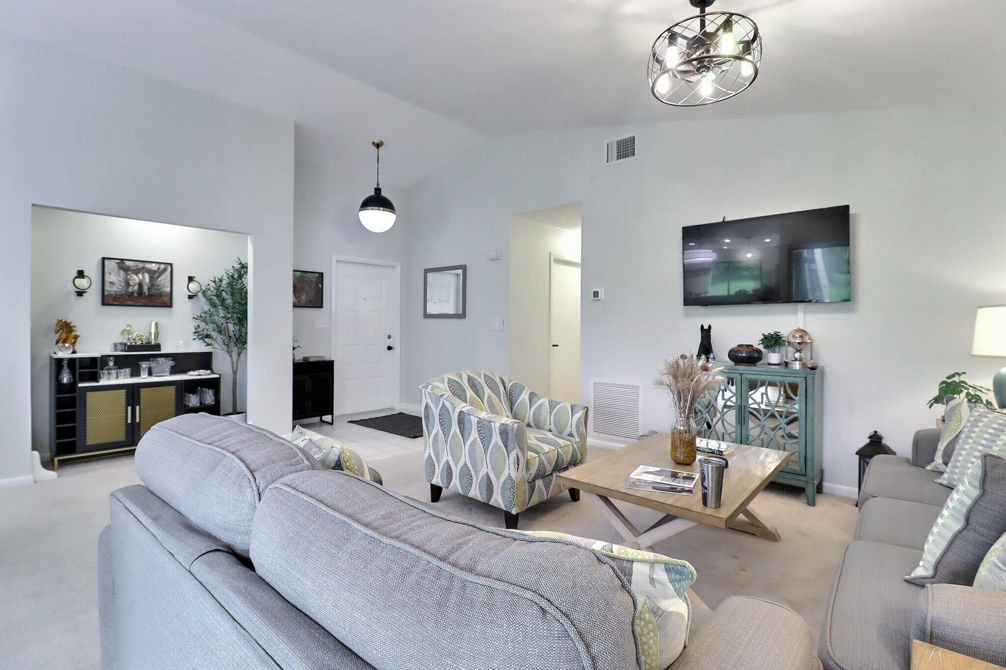 2514 Bedford Mews Drive